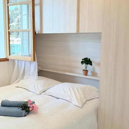 아파트 Neptune Ap4453 By Riviera Homes
